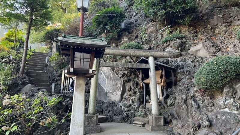 品川神社の富士塚