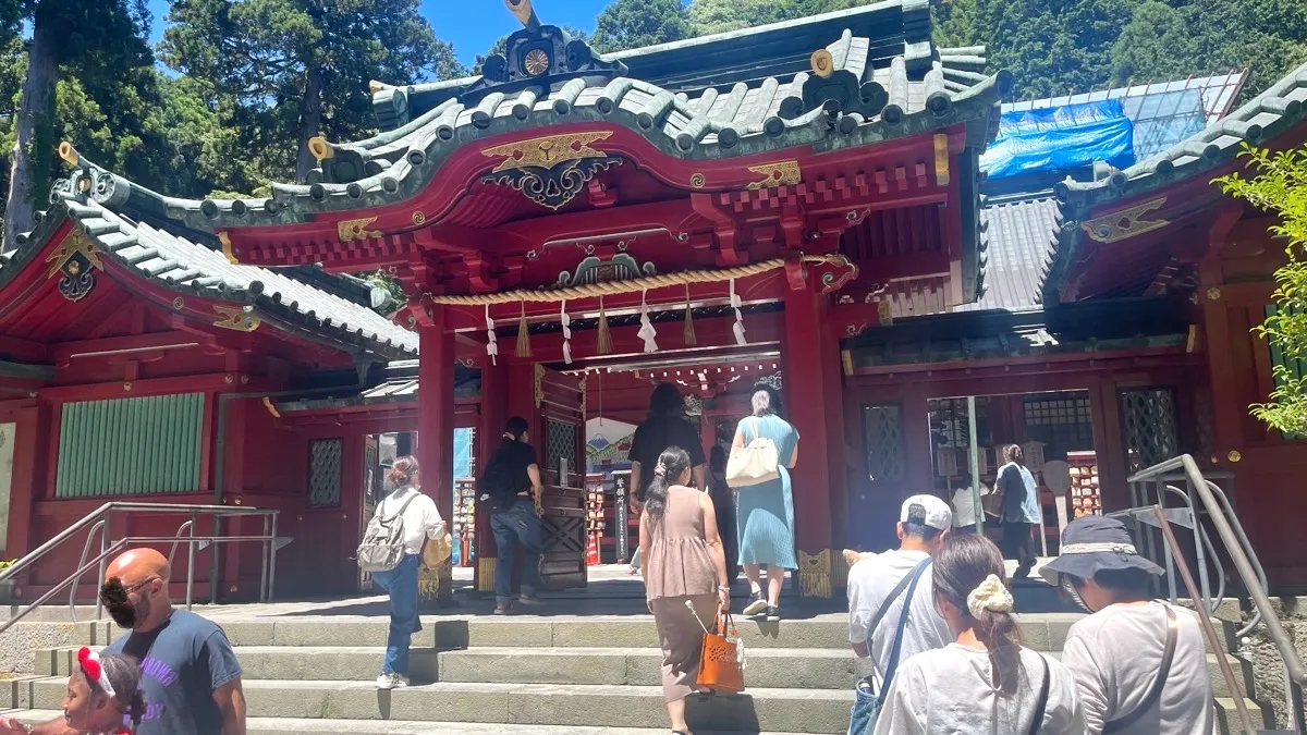 箱根神社の境内